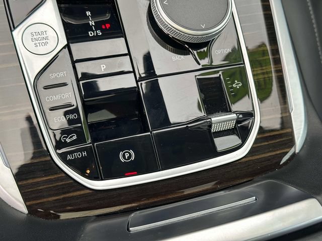 Used 2025 BMW X7 xDrive40i AWD/4WD image 41