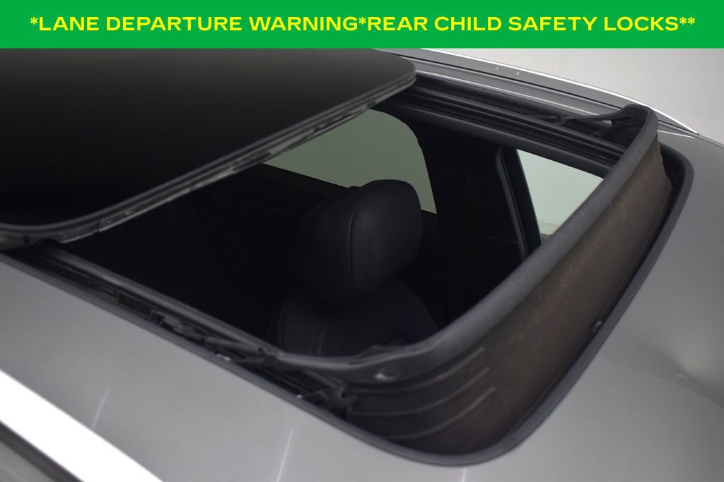 Used 2022 Audi Q3 2.0T Premium Plus image 16