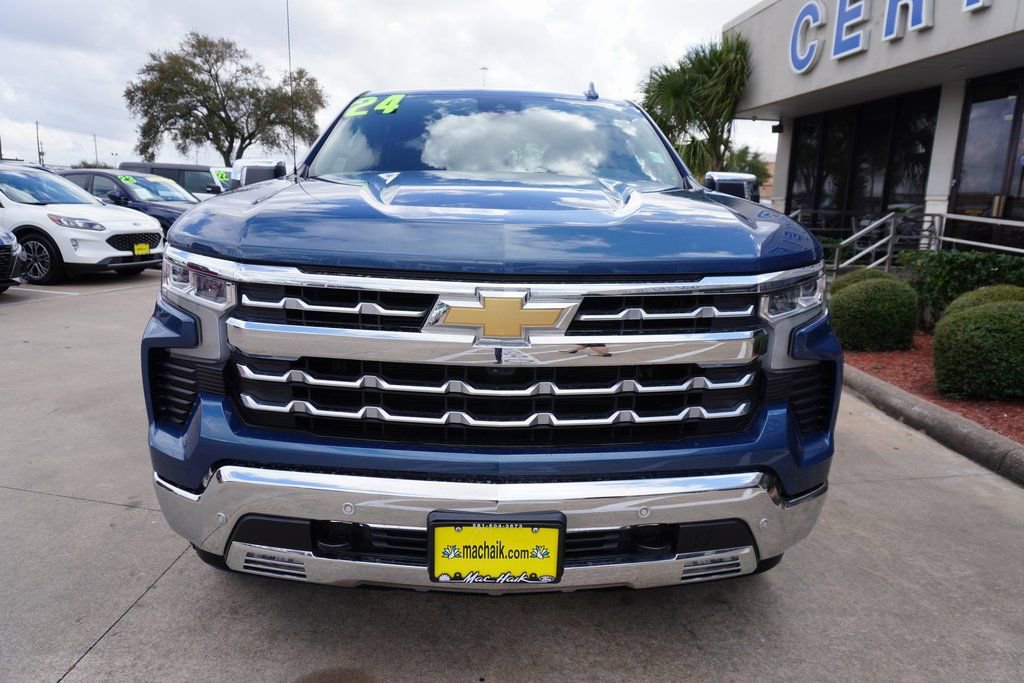 Used 2024 Chevrolet Silverado 1500 LTZ AWD/4WD image 2