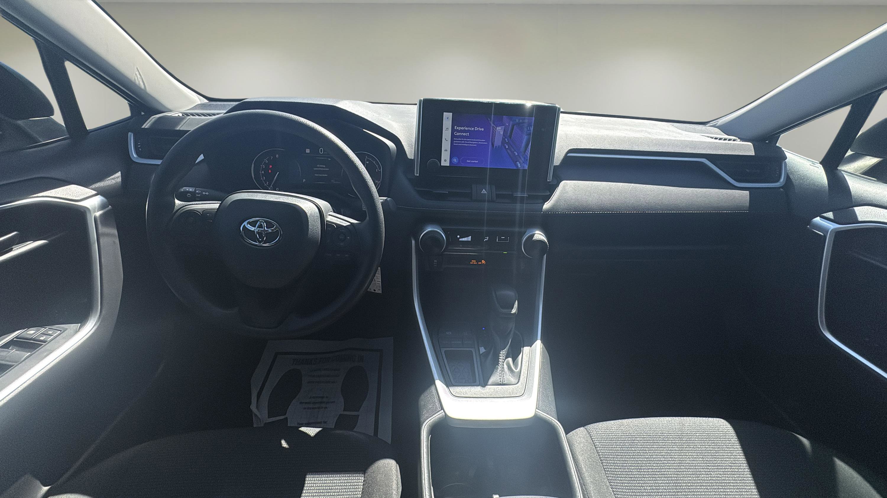 Used 2024 Toyota RAV4 LE image 9