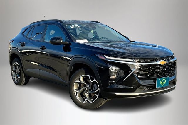 Used 2024 Chevrolet Trax LT w/ Driver Confidence Package FWD 360° Tour