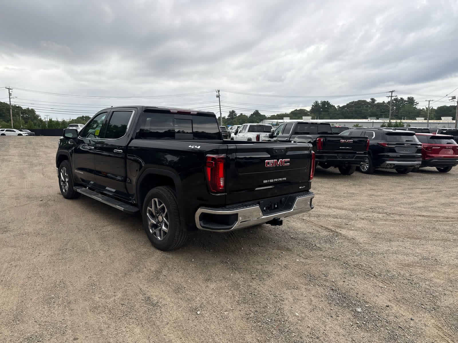 New 2026 GMC Sierra 1500 SLT w/ SLT Premium Plus Package AWD/4WD image 3