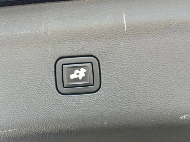 Used 2021 Buick Enclave Essence AWD/4WD image 34