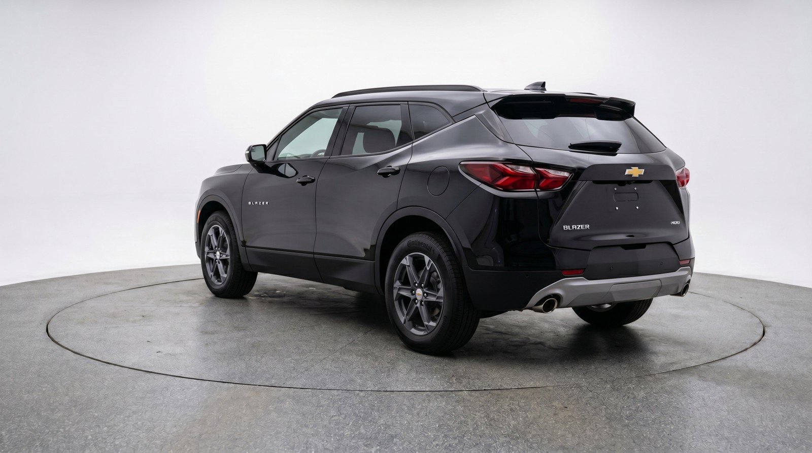 Used 2025 Chevrolet Blazer LT FWD image 6