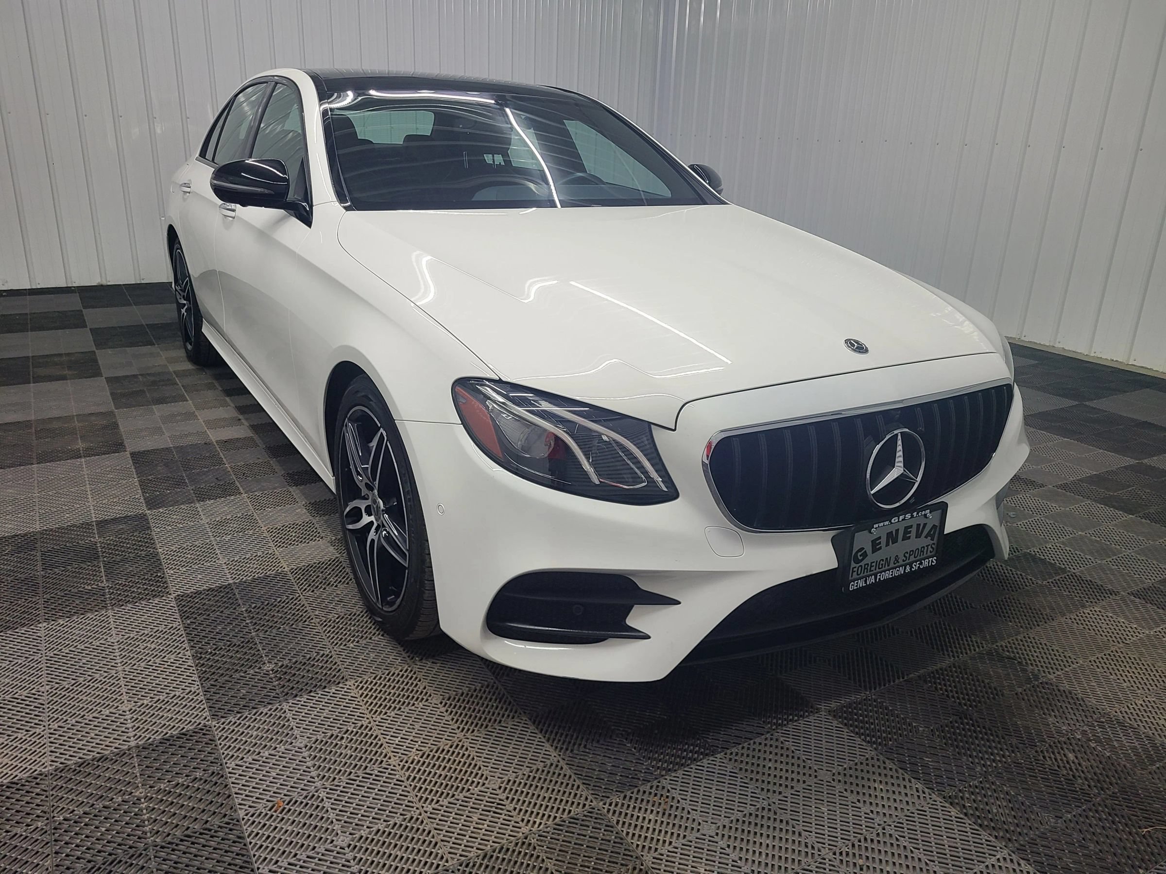 Used 2019 Mercedes-Benz E 300 4MATIC w/ Premium 1 Package image 5