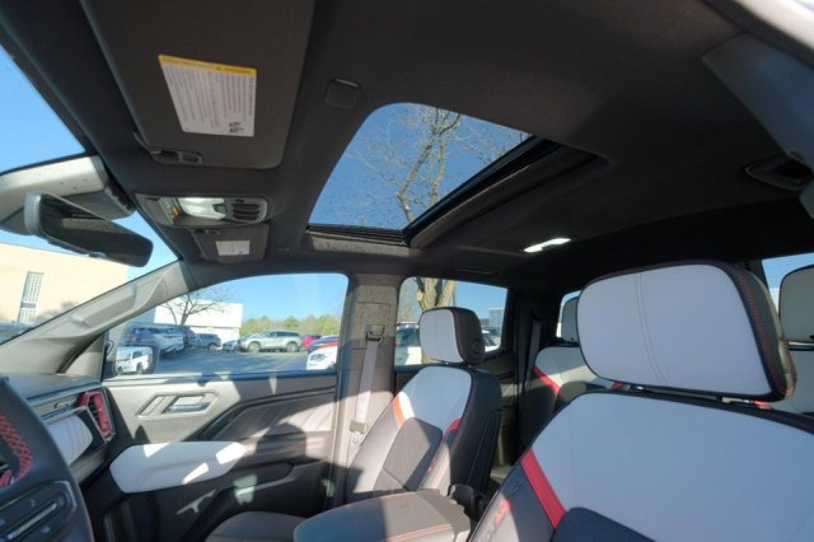 Used 2023 GMC Canyon AT4X image 21