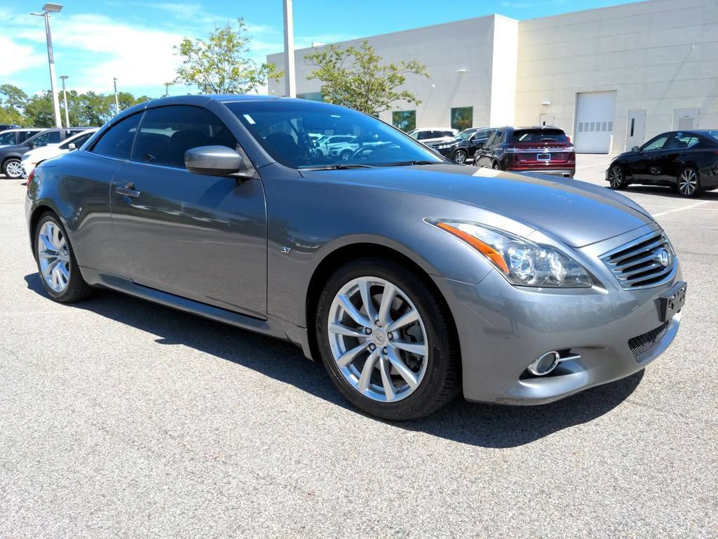 Used 2014 INFINITI Q60 Convertible w/ Premium Package RWD video 1