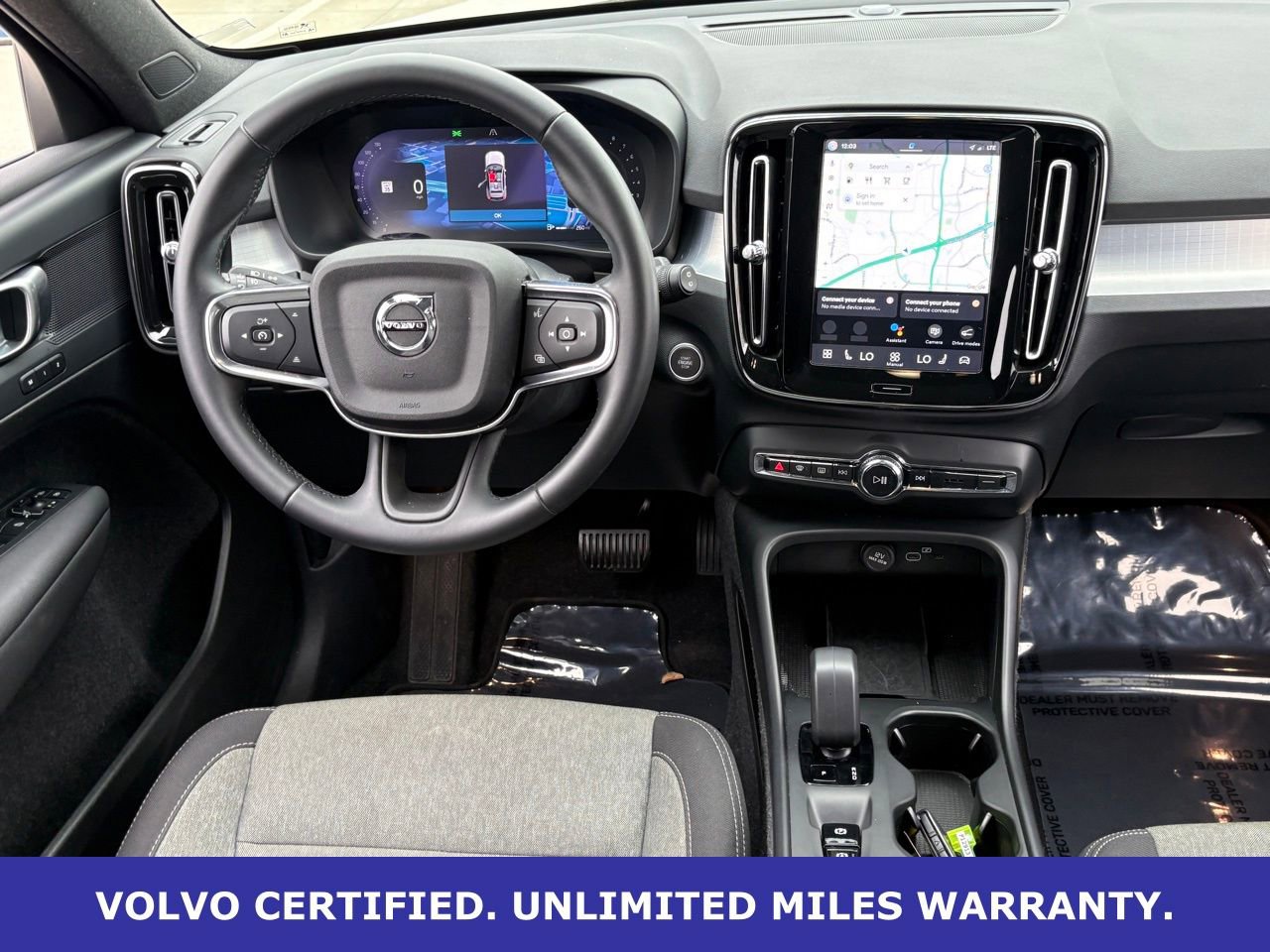 Certified 2025 Volvo XC40 B5 Core AWD/4WD image 14
