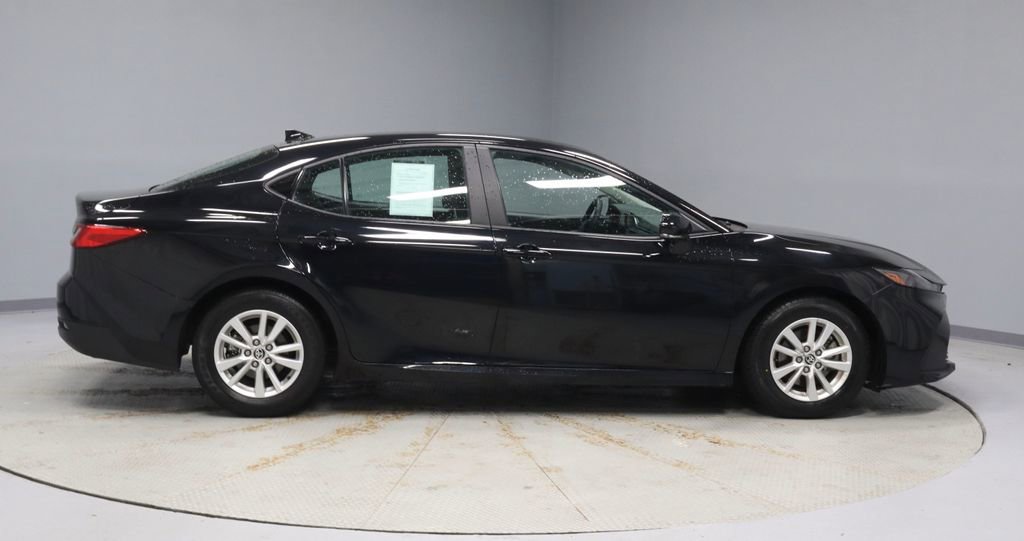 Used 2025 Toyota Camry LE FWD image 12