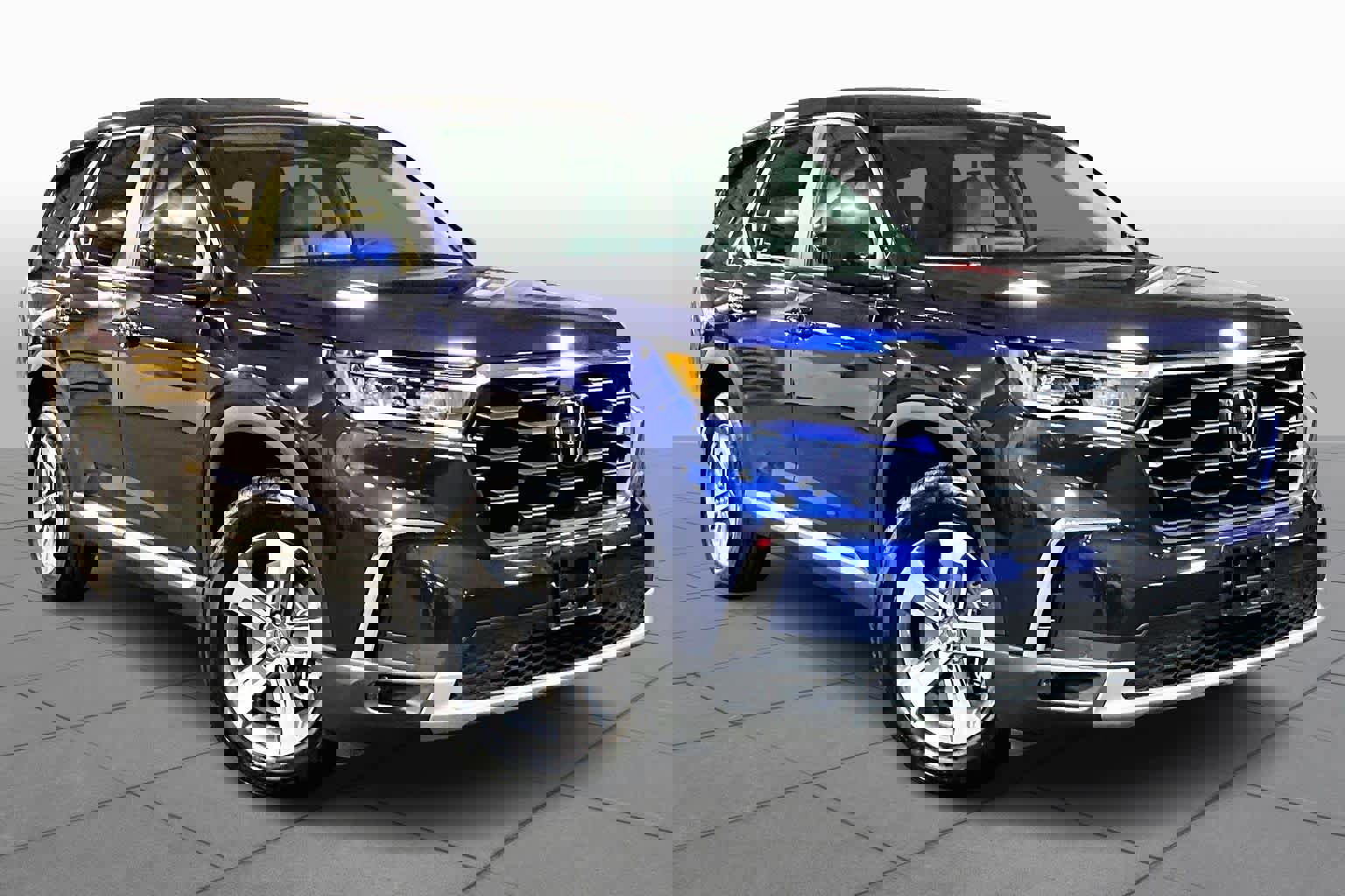 Used 2025 Honda Pilot EX-L image 3