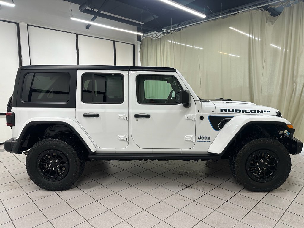 Used 2023 Jeep Wrangler Unlimited Rubicon 4xe image 3