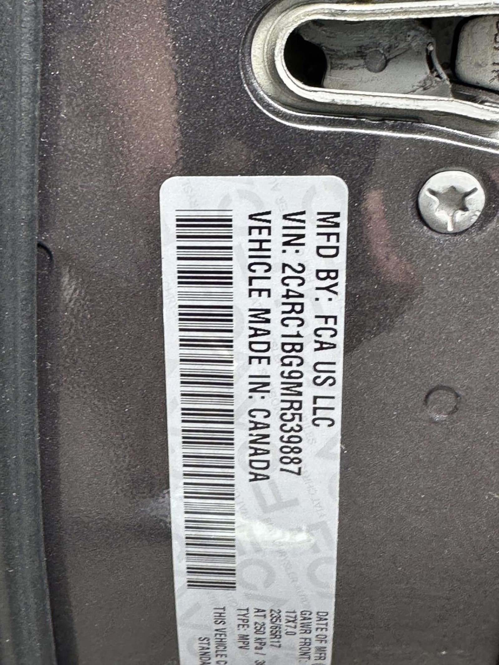 Certified 2021 Chrysler Pacifica Touring-L FWD image 37