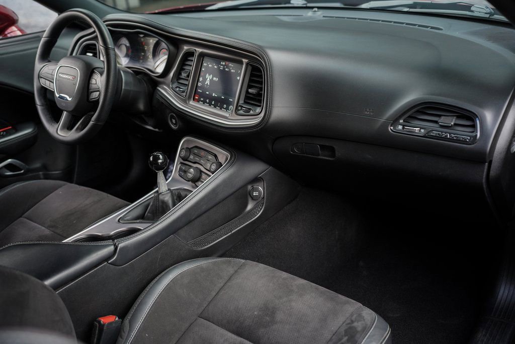 Used 2022 Dodge Challenger R/T Scat Pack w/ Shaker Package image 22