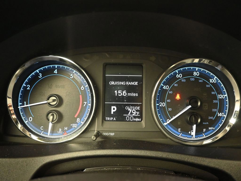 Used 2018 Toyota Corolla LE image 11