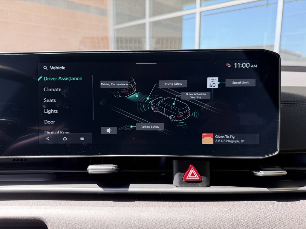 Used 2026 Kia Carnival SX FWD image 24