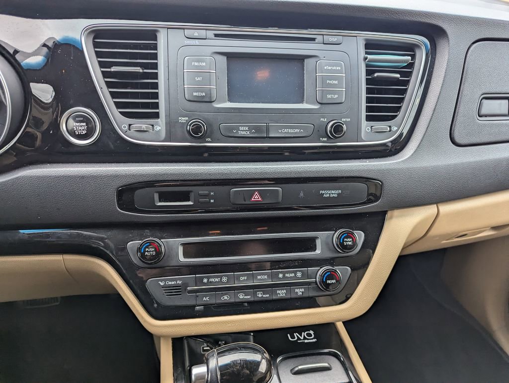 Used 2015 Kia Sedona EX FWD image 15
