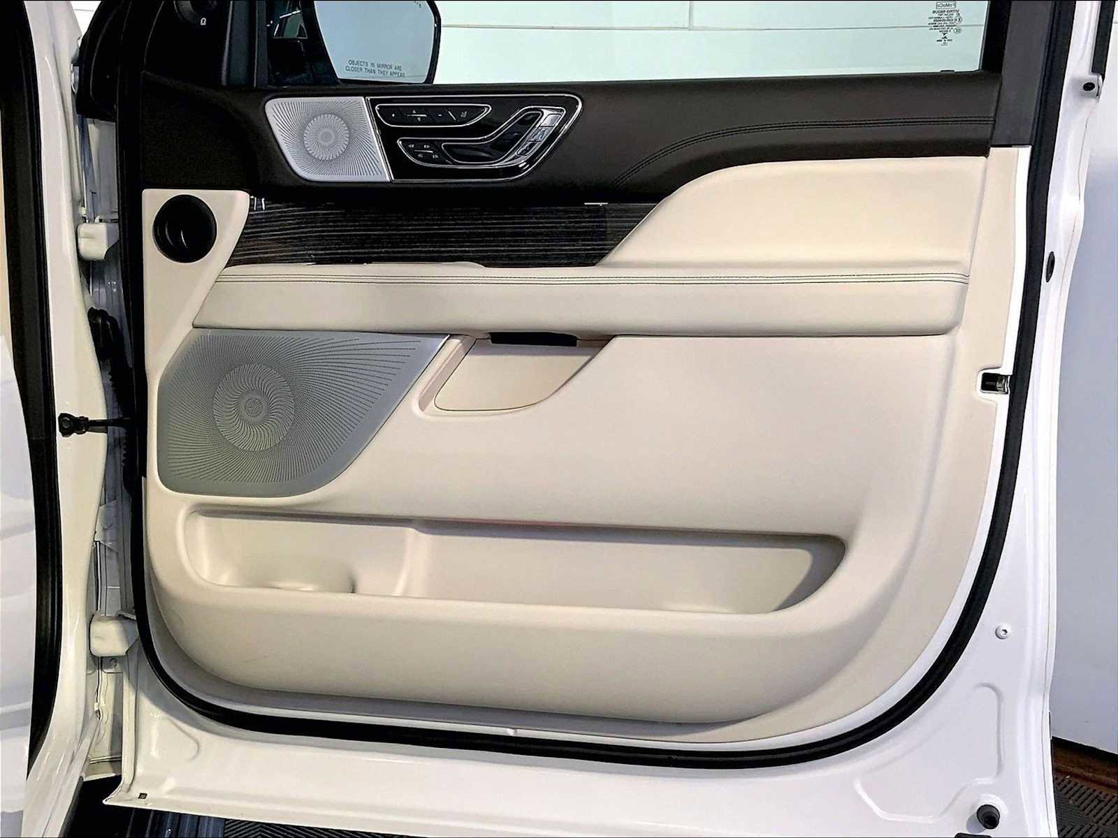 Used 2021 Lincoln Navigator Black Label AWD/4WD image 26