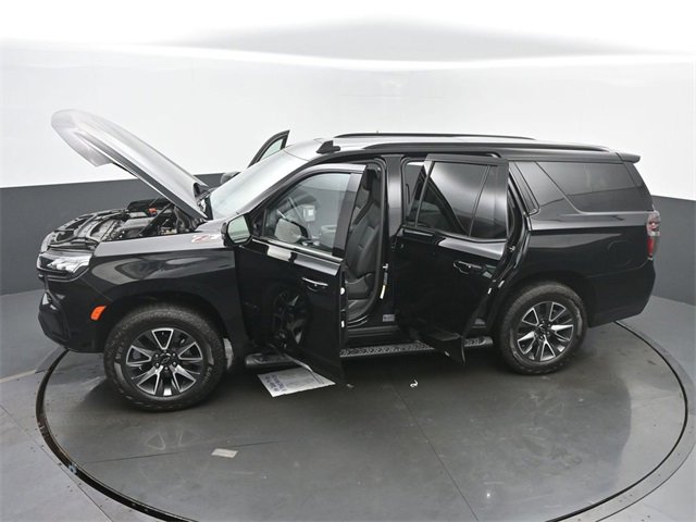 Used 2024 Chevrolet Tahoe Z71 w/ Luxury Package image 65