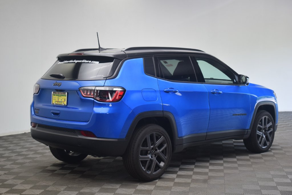 New 2026 Jeep Compass Limited w/ Sun, Sound & Navigation Group AWD/4WD image 5