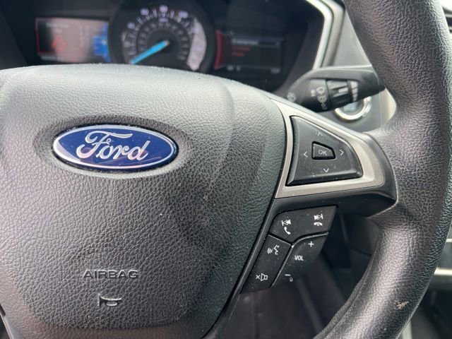 Used 2020 Ford Fusion SE FWD image 20