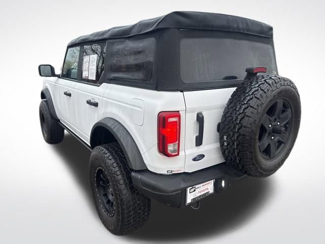 Used 2022 Ford Bronco Black Diamond image 3