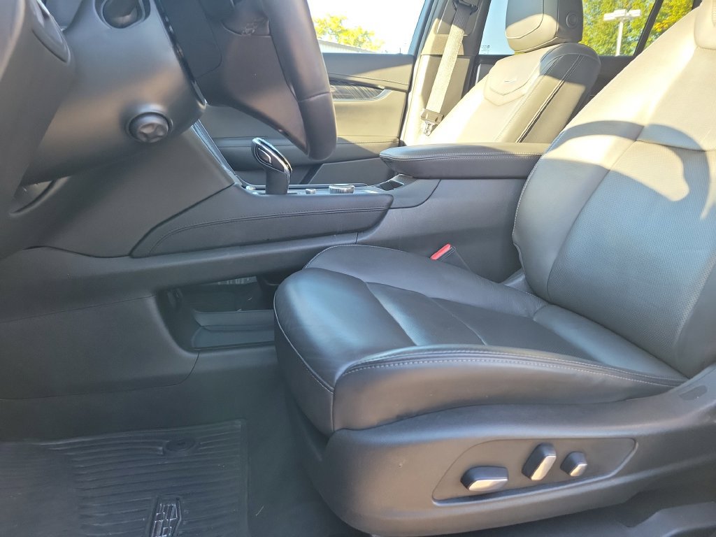Used 2024 Cadillac XT6 Premium Luxury AWD/4WD image 26