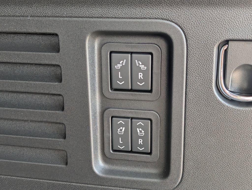 New 2026 Buick Enclave Sport Touring w/ Power Package image 19