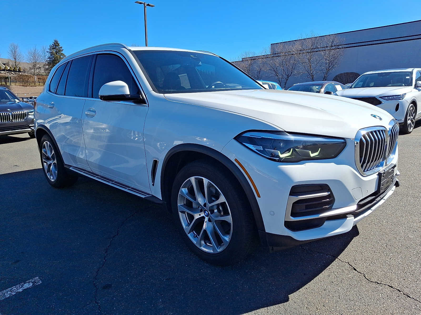 Used 2023 BMW X5 xDrive40i AWD/4WD image 3