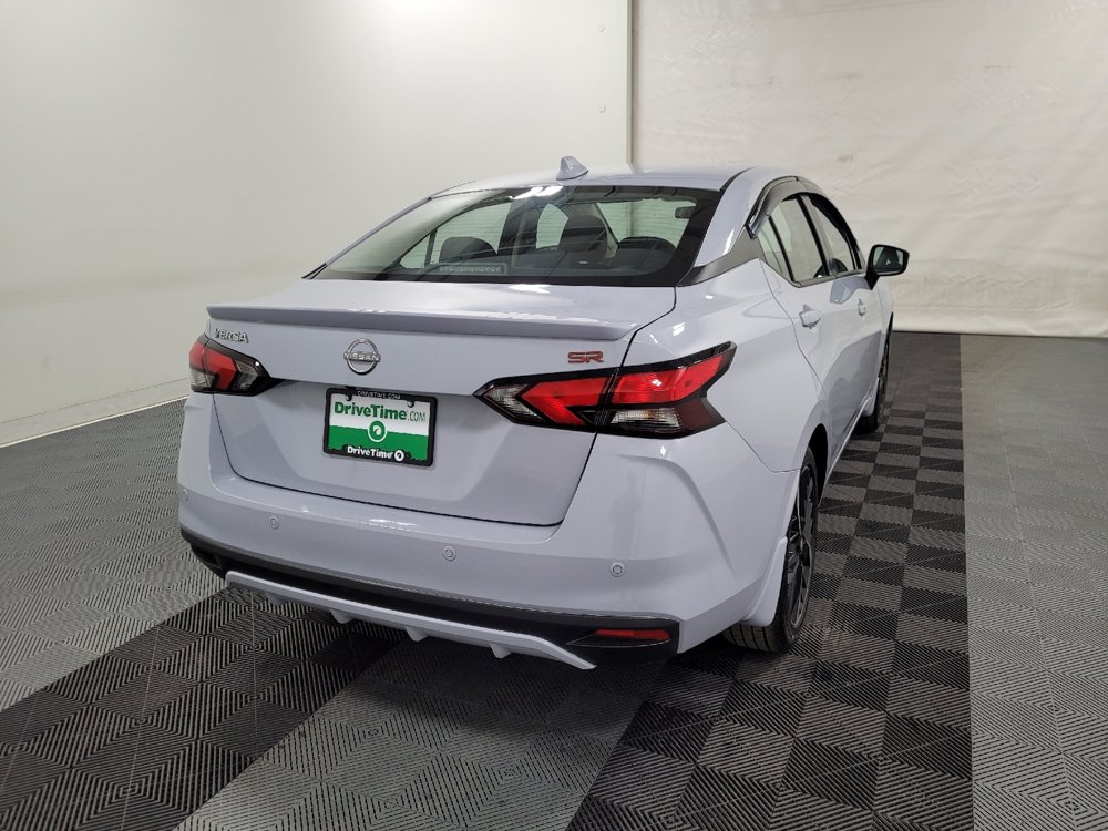 Used 2023 Nissan Versa SR w/ Trunk Package image 9