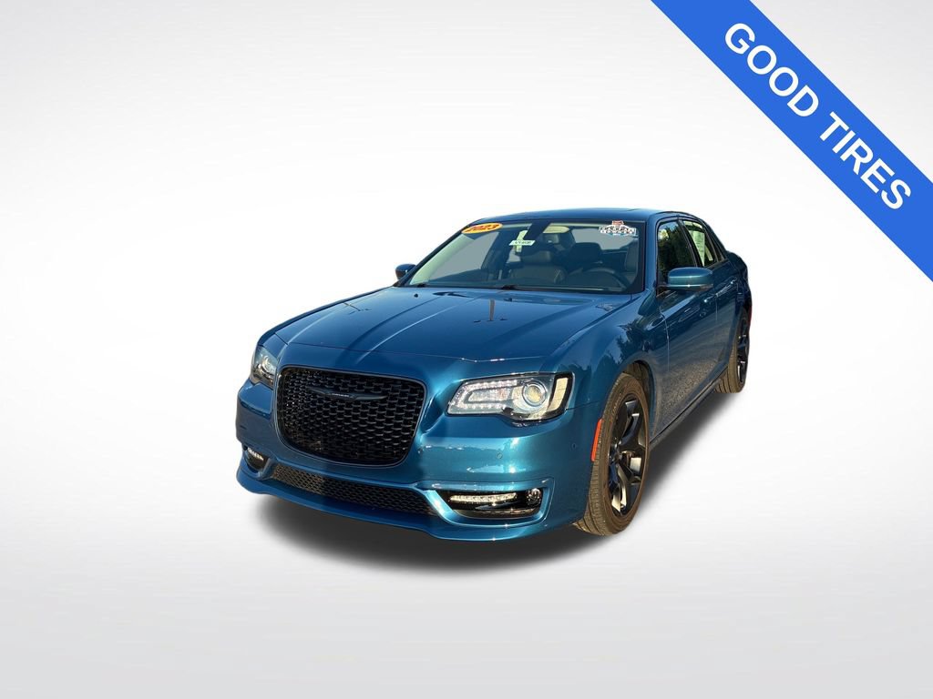 Used 2023 Chrysler 300 Touring L w/ Popular Equipment Group RWD image 8
