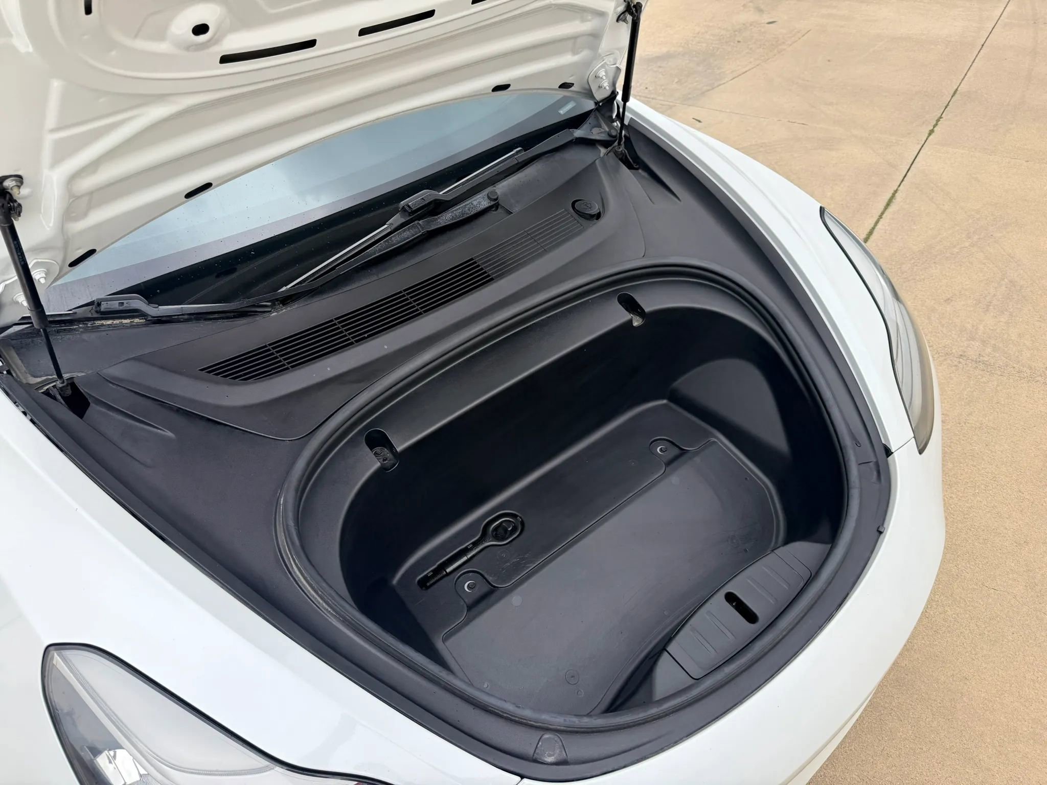 Used 2020 Tesla Model 3 Standard Range RWD image 19