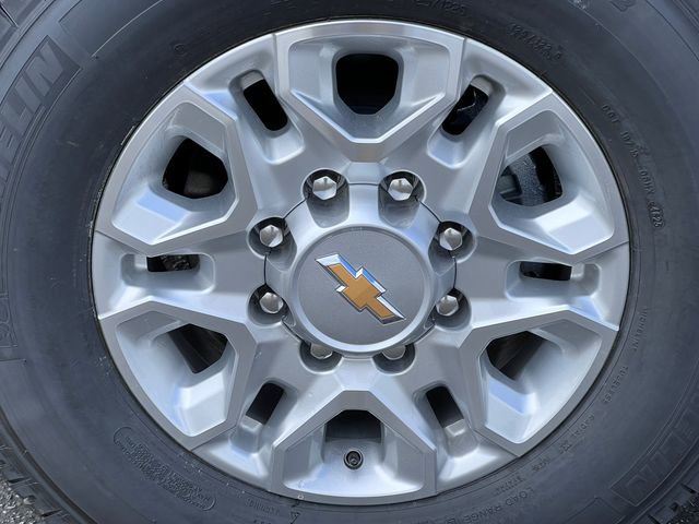 New 2026 Chevrolet Silverado 2500 LT w/ All Star Edition AWD/4WD image 6