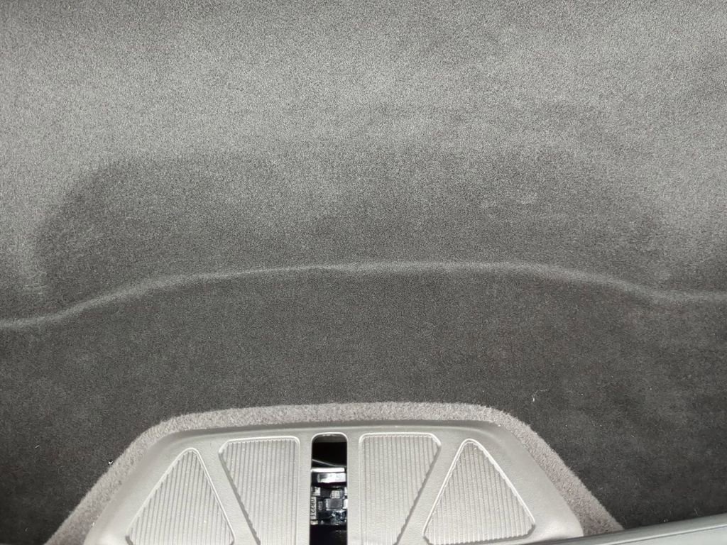 Used 2021 Chevrolet Corvette Stingray Premium Conv w/ Z51 Performance Package image 11