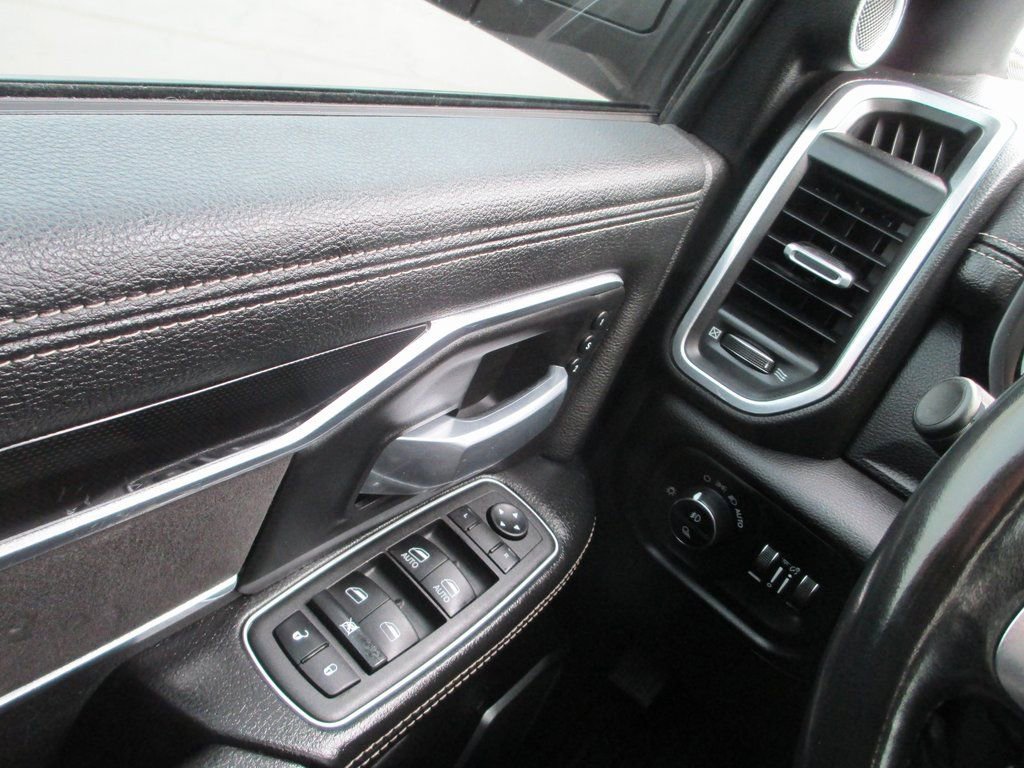 Used 2022 RAM 3500 Laramie image 28