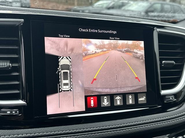 New 2026 Chrysler Pacifica Limited image 28