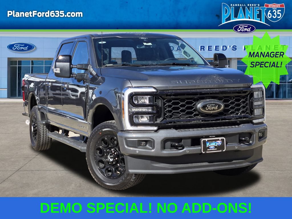New 2026 Ford F250 Lariat w/ Black Appearance Package AWD/4WD image 1