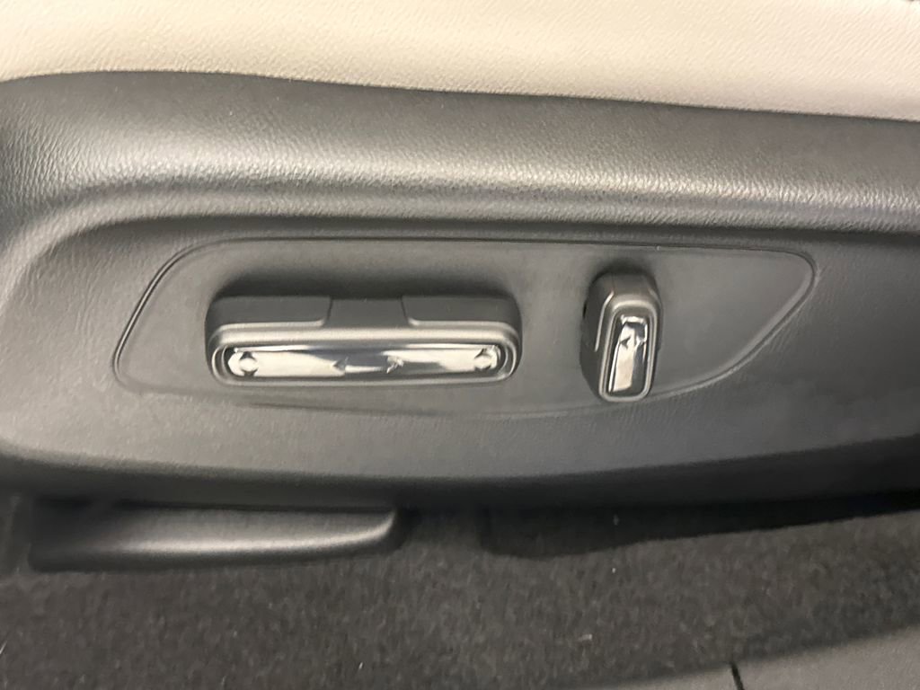 New 2026 Honda HR-V EX-L image 22