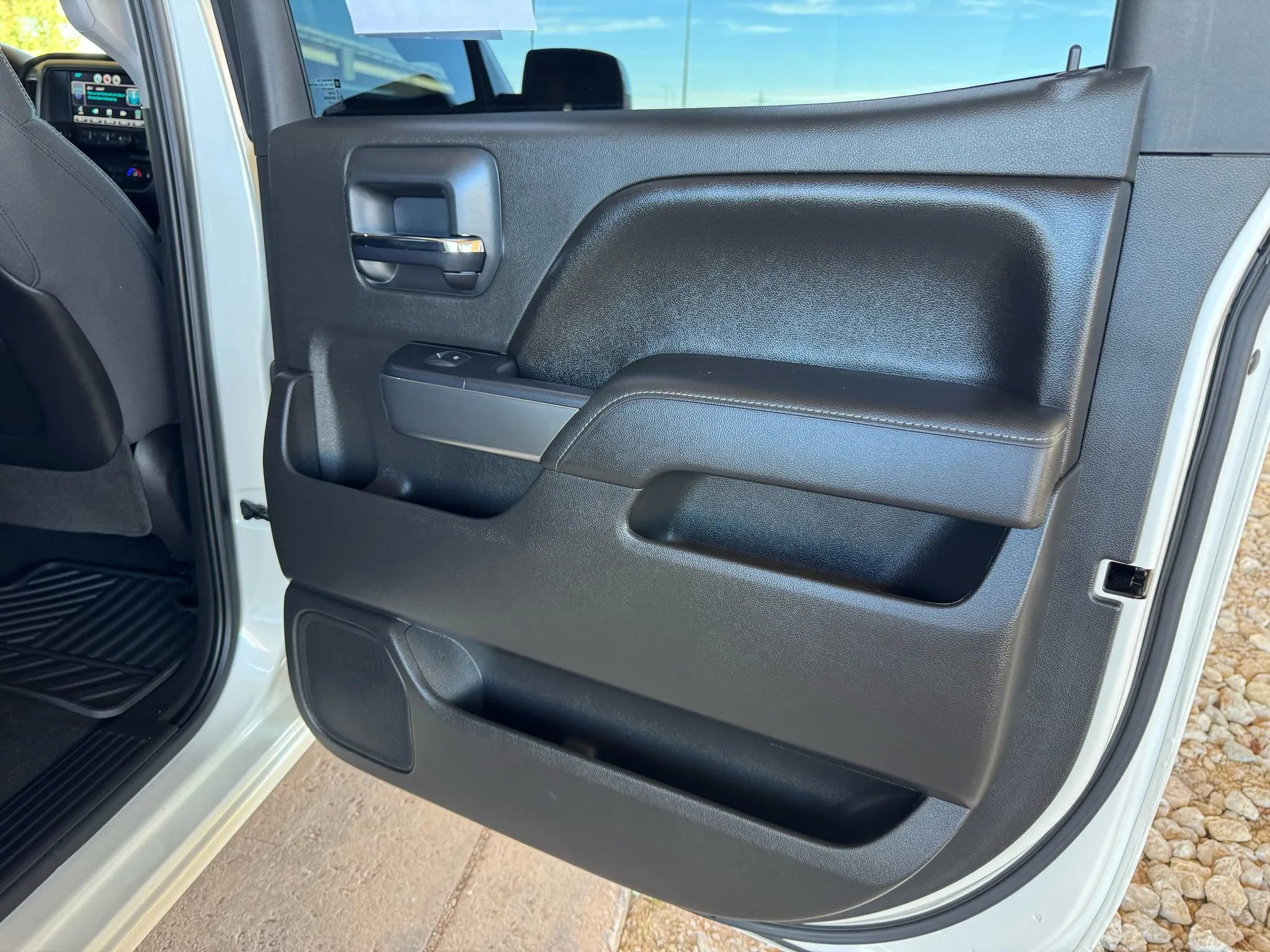 Used 2015 Chevrolet Silverado 1500 LT w/ Texas Edition, 1LT Trim image 23