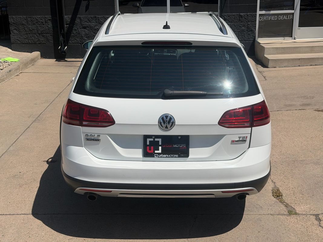 Used 2017 Volkswagen Golf Alltrack S AWD/4WD image 14