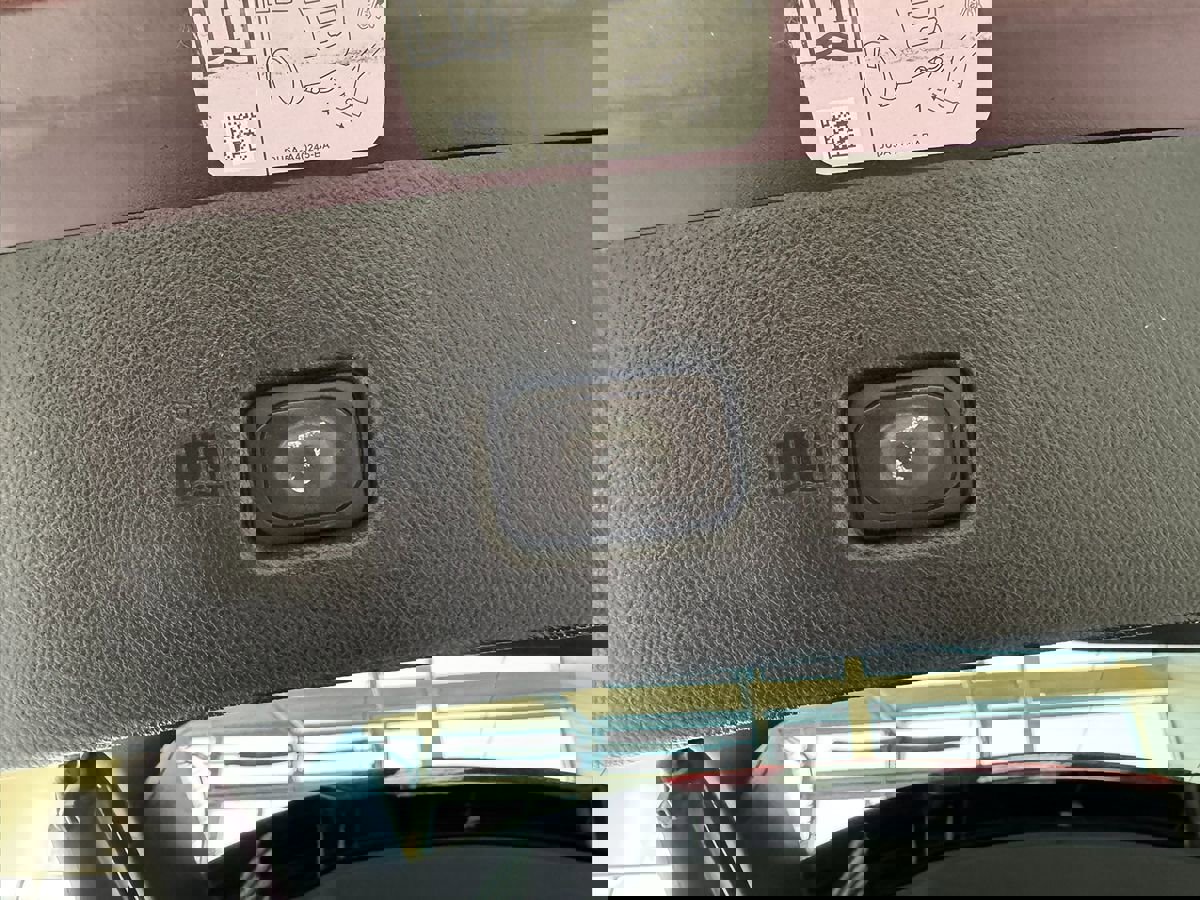 Used 2017 Lincoln MKX Reserve w/ Luxury Package image 50