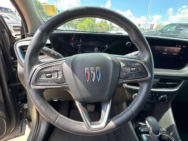 Used 2024 Buick Encore GX Preferred w/ Comfort Package FWD image 28