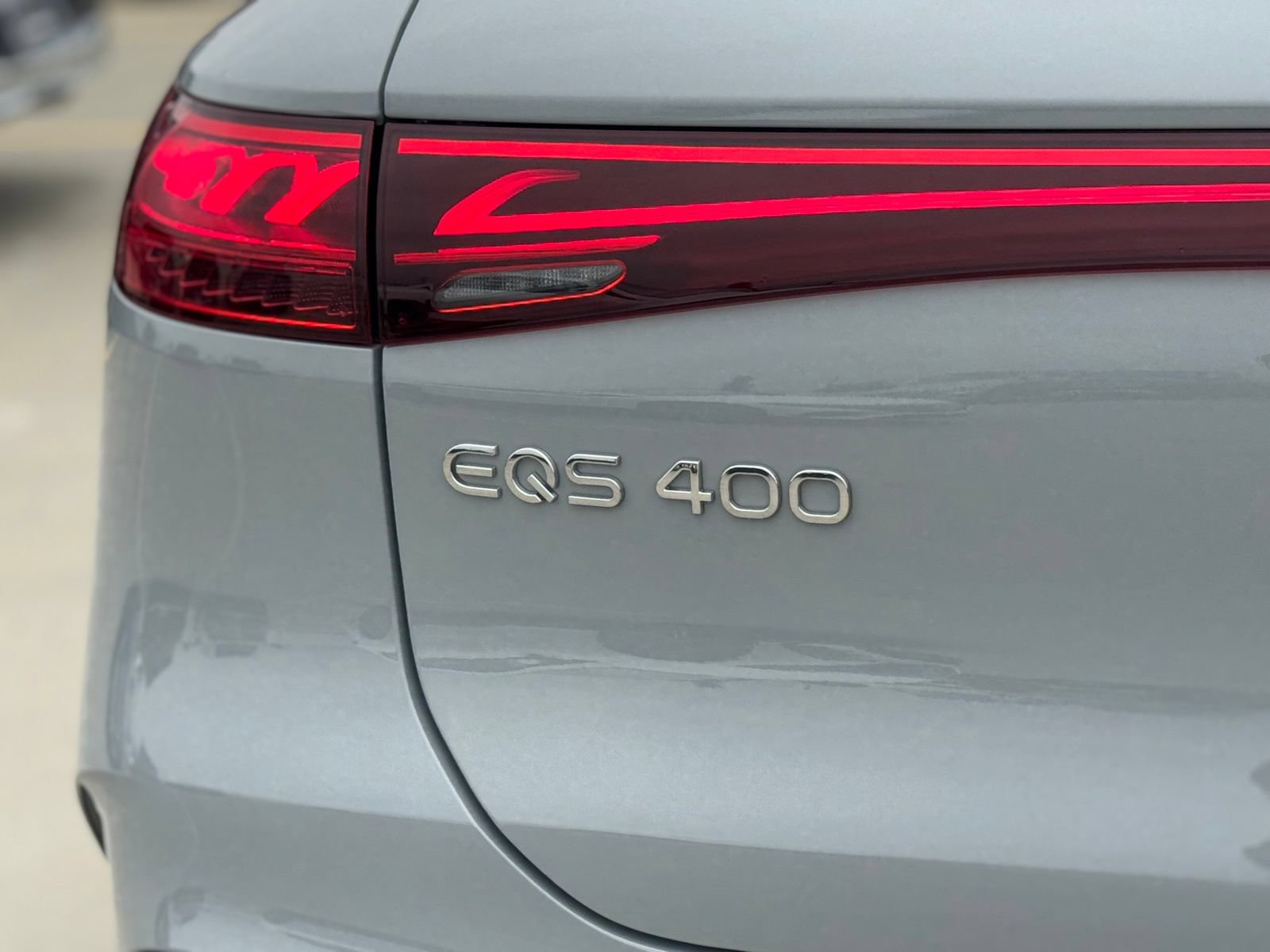 New 2026 Mercedes-Benz EQS 400 4MATIC SUV image 11