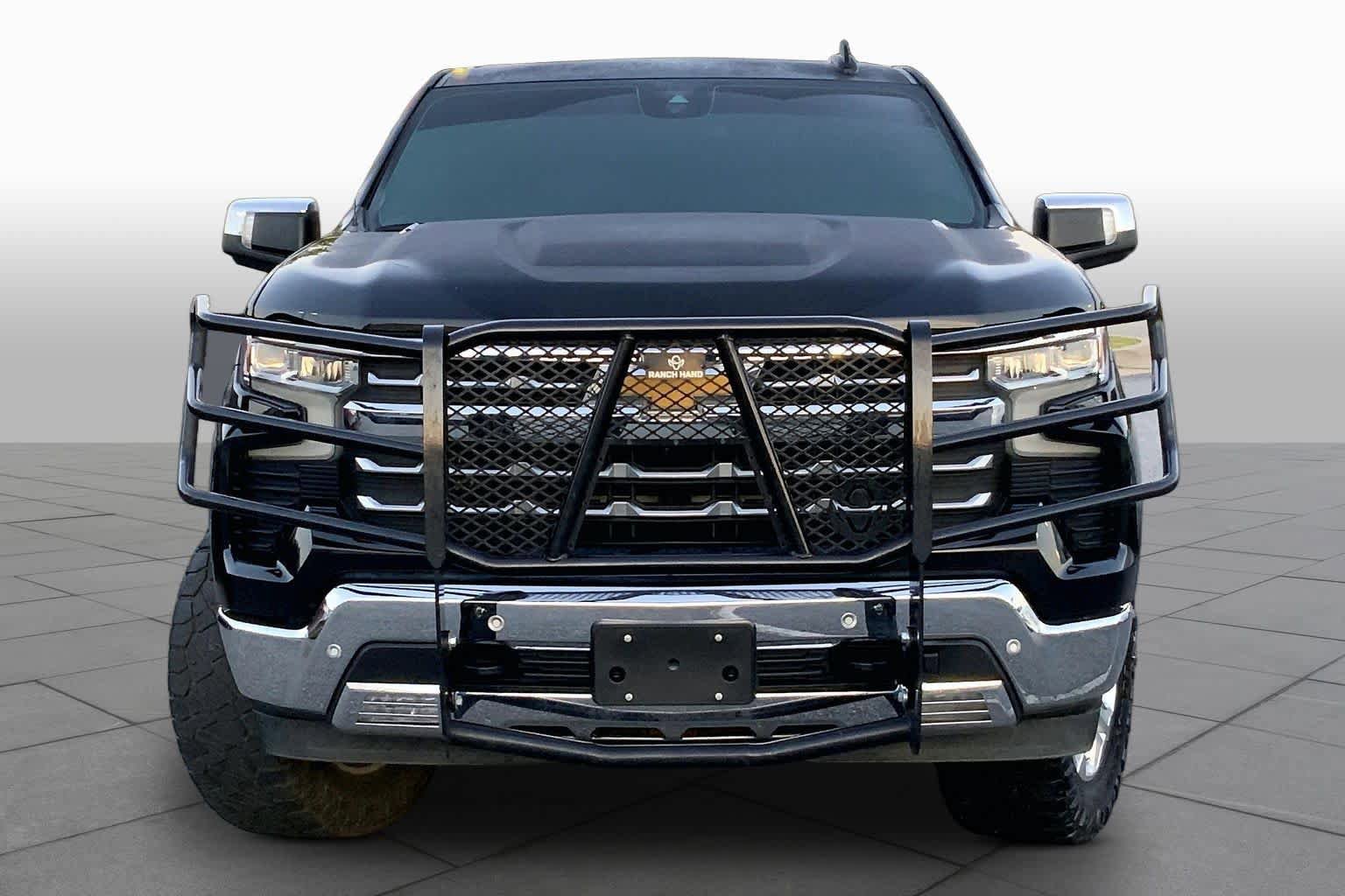 Used 2024 Chevrolet Silverado 1500 LTZ w/ LTZ Premium Package AWD/4WD image 4