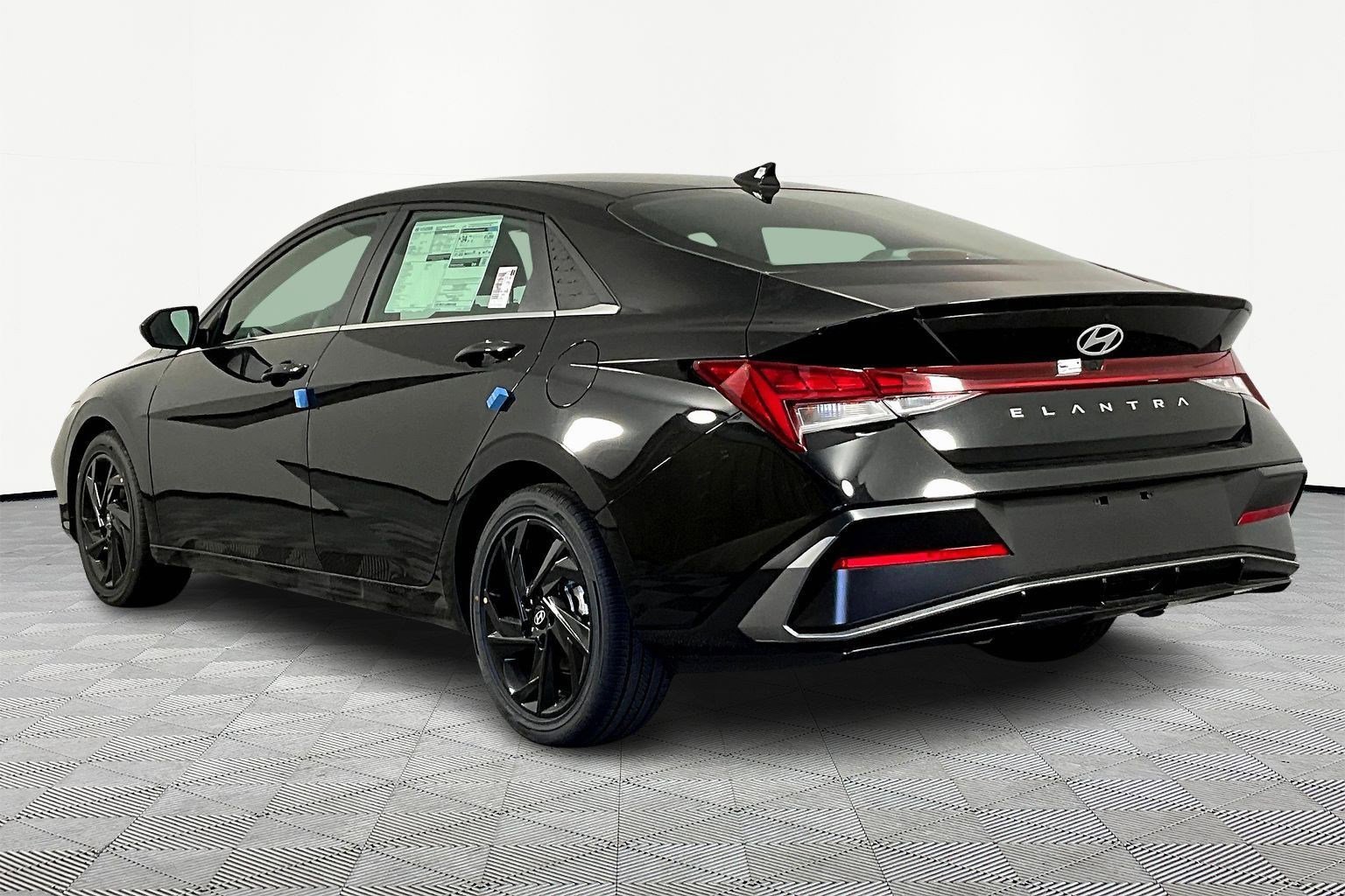 New 2026 Hyundai Elantra N Line FWD image 4