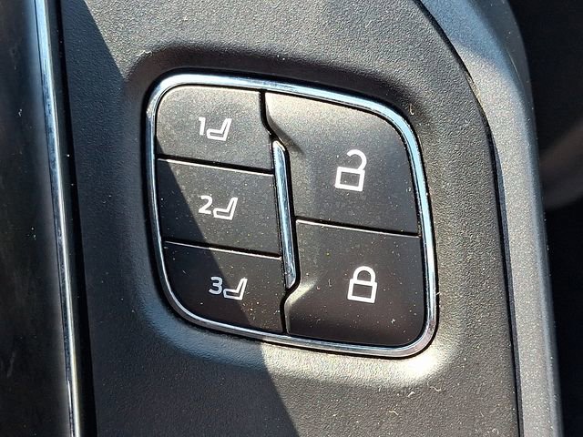 Used 2023 Ford F250 Lariat w/ Sport Appearance Package image 27