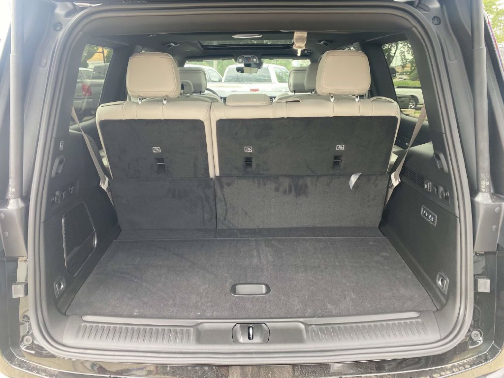 New 2026 Jeep Grand Wagoneer Limited AWD/4WD image 37