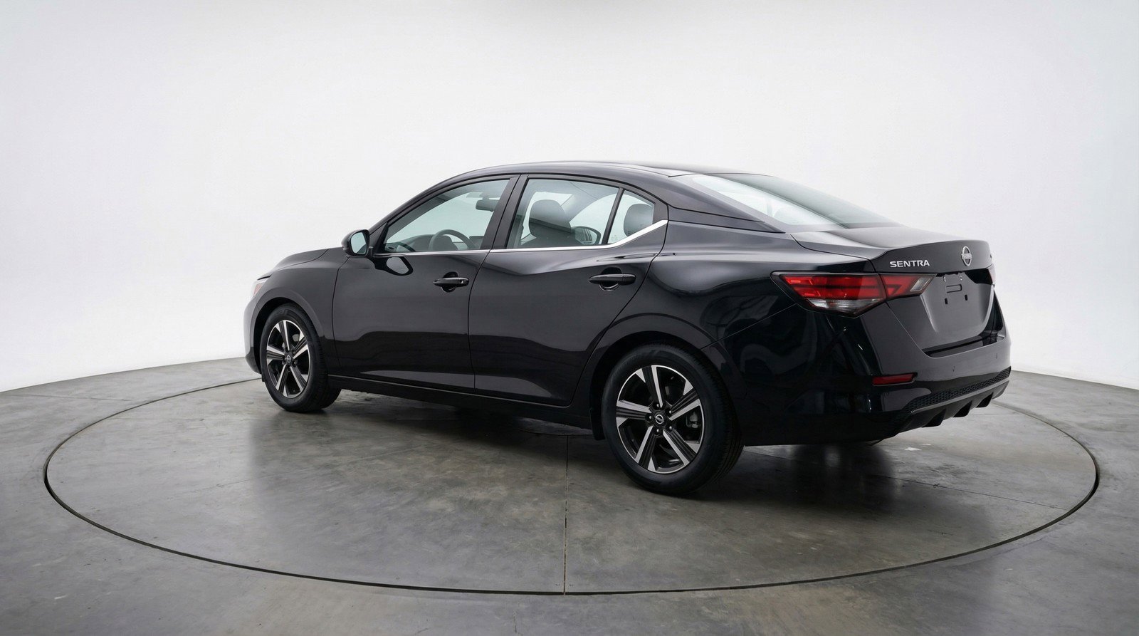 Used 2025 Nissan Sentra SV image 6