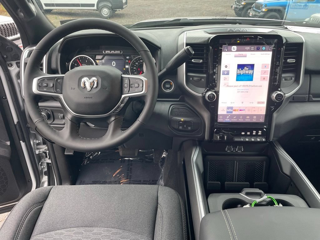 New 2026 RAM 2500 Big Horn AWD/4WD image 4