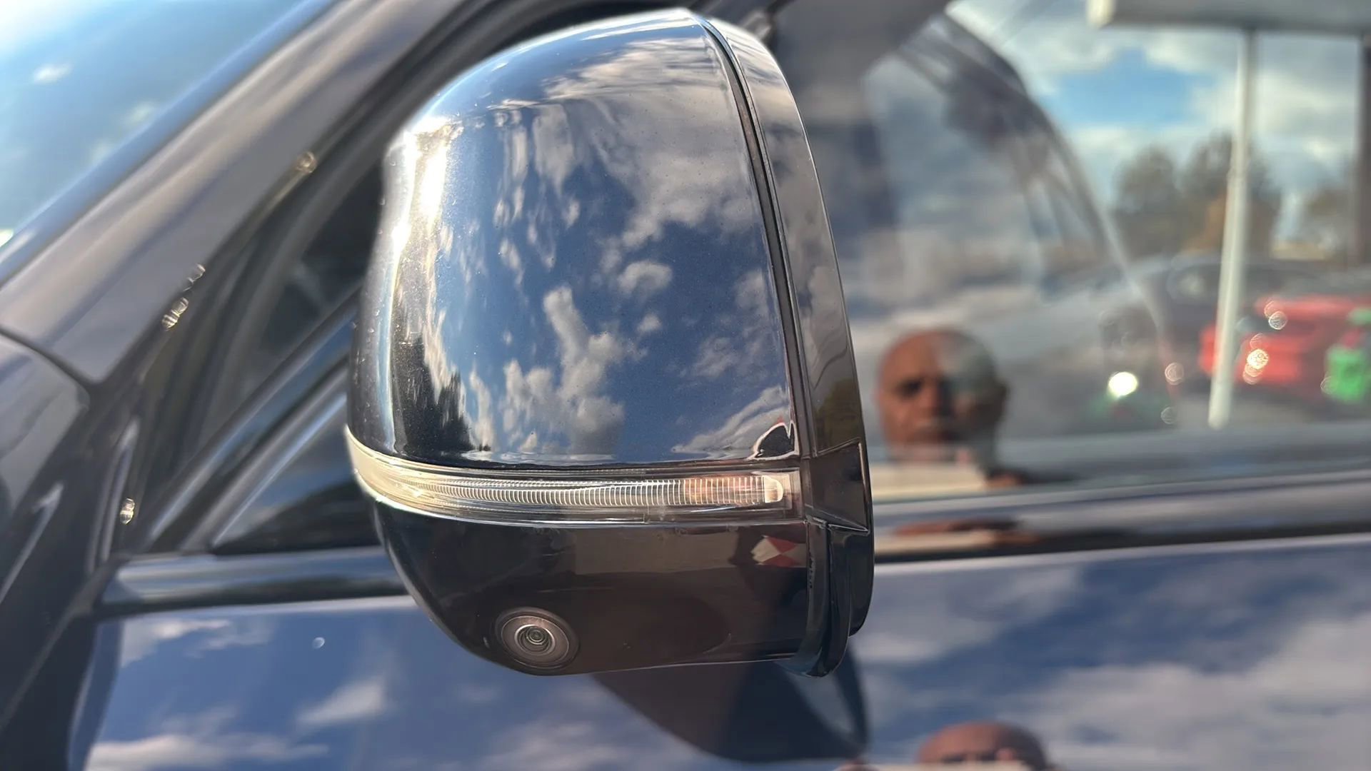 Used 2020 BMW X7 xDrive40i w/ M Sport Package image 13