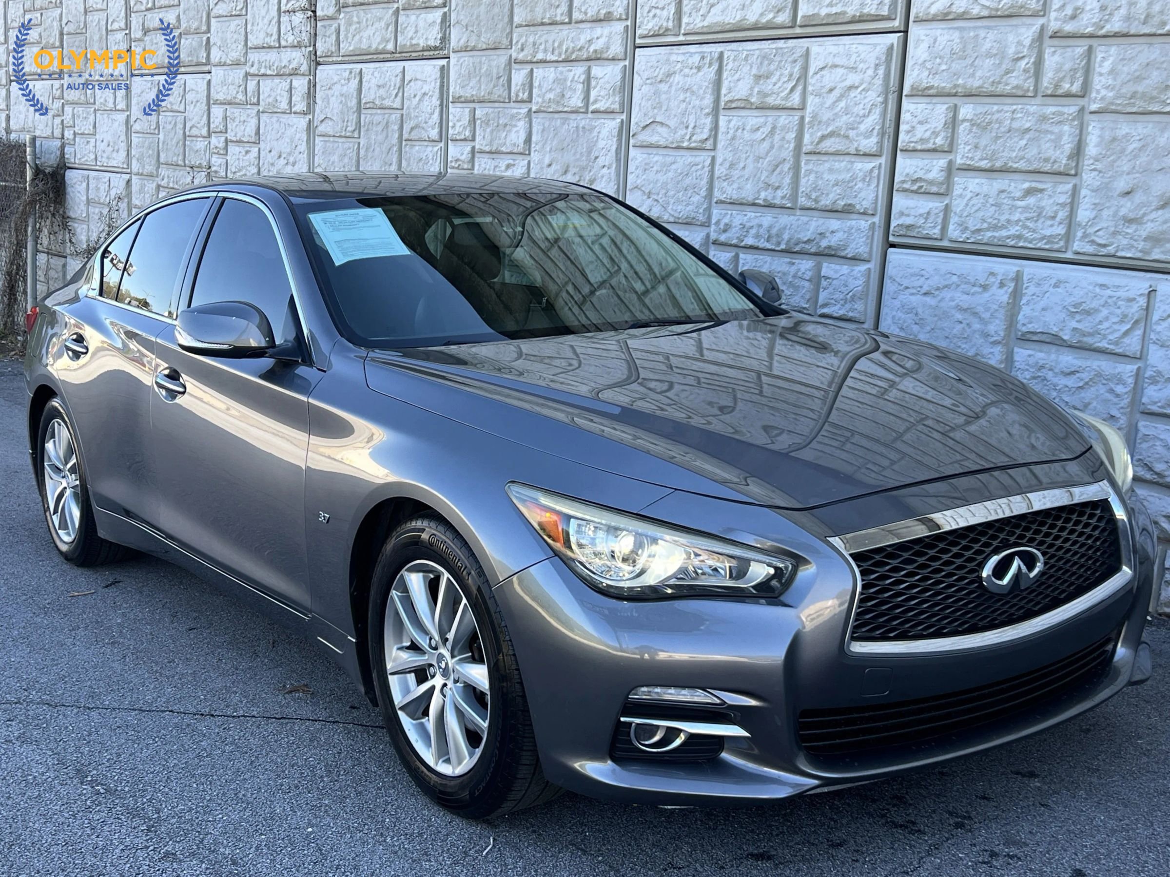 Used 2014 INFINITI Q50 Premium w/ Navigation Package RWD image 3